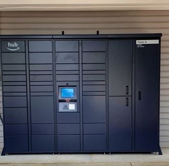 24/7 Package Hub